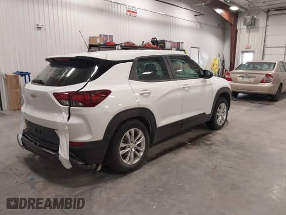 2023 Chevrolet TrailBlazer LS with VIN KL79MNSL4PB049987, listed as a IAAI auction lot 41549736 with 27,012 mi miles and . Bid and sale history available at DreamBid. Image 4.