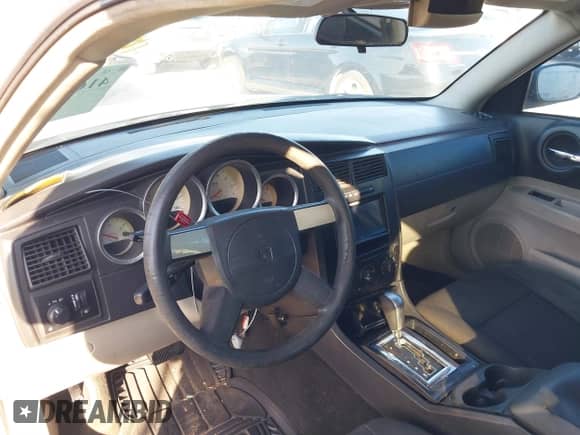 2007 Dodge Magnum with VIN 2D4FV47V87H622228, listed as a IAAI auction lot 41606045 with 264,622 mi miles and . Bid and sale history available at DreamBid. Image 13.