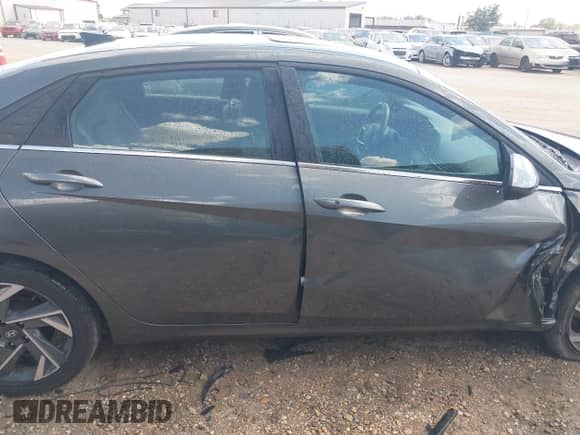 2025 Hyundai Elantra SEL Convenience с VIN KMHLS4DG5SU920820, выставлен на аукционе IAAI как лот 43276415 с пробегом 13 387 миль миль и . История ставок и продаж доступна на DreamBid. Изображение 13.