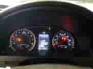 2015 Toyota Camry SE z VIN 4T1BF1FK2FU005560, wystawiony jako Copart lot #85712705 z przebiegiem 103 547 mil mil oraz Szkoda całkowita • Salvage title. Historia ofert i sprzedaży dostępna na DreamBid. Obrazek 9.