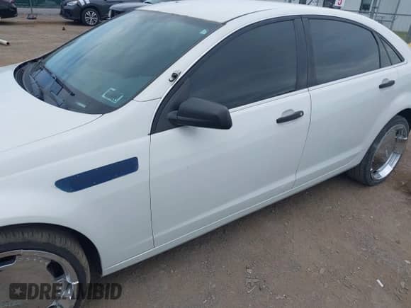 2015 Chevrolet Caprice Police Police with VIN 6G3NS5U23FL123374, listed as a IAAI auction lot 42578908 with 75,275 mi miles and . Bid and sale history available at DreamBid. Image 6.