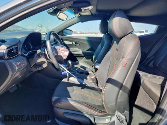 2019 Hyundai Veloster 2.0 with VIN KMHTG6AF4KU013761, listed as a Copart auction lot 83866545 with 63,488 mi miles and Salvage title. Bid and sale history available at DreamBid. Image 7.