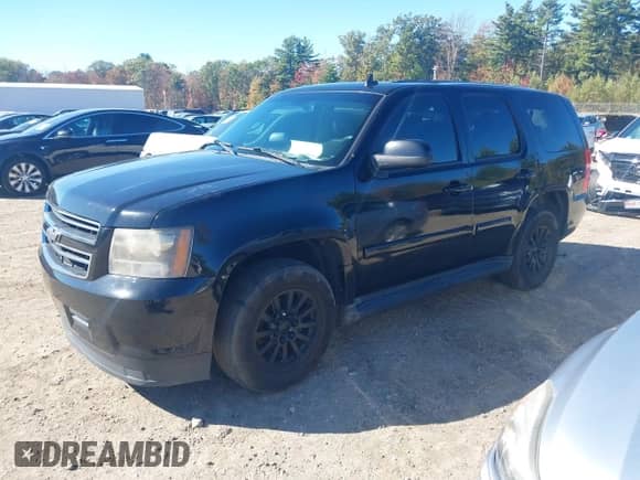 2009 Chevrolet Tahoe with VIN 1GNFK135X9R105551, listed as a IAAI auction lot 43416806 with 188,028 mi miles and . Bid and sale history available at DreamBid. Image 2.