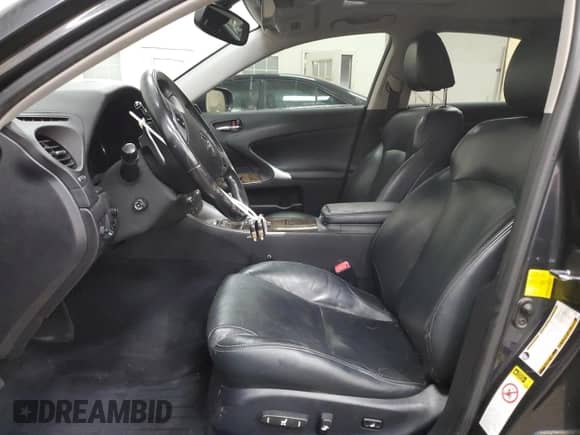 2011 Lexus IS 250 z VIN JTHCF5C26B5050105, wystawiony jako Copart lot #64594345 z przebiegiem 195 677 mil mil oraz Czysty tytuł • Clean title. Historia ofert i sprzedaży dostępna na DreamBid. Obrazek 7.