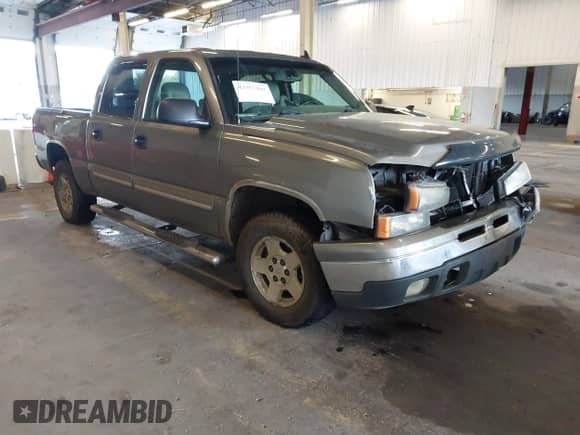 2006 Chevrolet Silverado 1500 LT3 z VIN 2GCEK13T661134570, wystawiony jako IAAI lot #43357401 z przebiegiem 238 723 mil mil oraz . Historia ofert i sprzedaży dostępna na DreamBid. Obrazek 1.