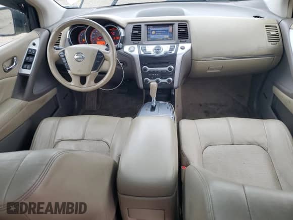 2009 Nissan Murano LE z VIN JN8AZ18W19W155650, wystawiony jako Copart lot #68546535 z przebiegiem 245 856 mil mil oraz Szkoda całkowita • Salvage title. Historia ofert i sprzedaży dostępna na DreamBid. Obrazek 8.