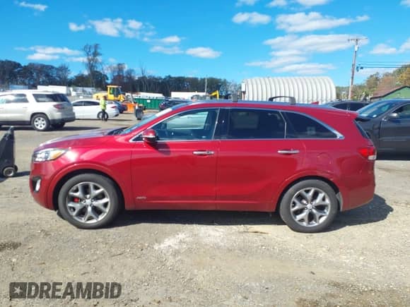 2016 Kia Sorento SXL with VIN 5XYPKDA50GG169305, listed as a IAAI auction lot 43435191 with 123,949 mi miles and . Bid and sale history available at DreamBid. Image 14.