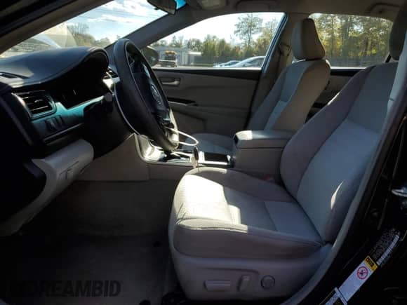 2016 Toyota Camry LE с VIN 4T4BF1FK7GR557692, выставлен на аукционе Copart как лот 86878285 с пробегом 72 241 миль миль и Списание • Salvage title. История ставок и продаж доступна на DreamBid. Изображение 7.