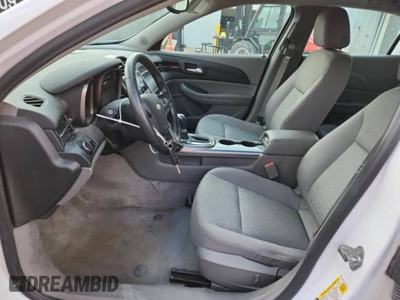 2013 Chevrolet Malibu LS с VIN 1G11B5SA1DF226979, выставлен на аукционе Copart как лот 81425975 с пробегом 149 729 миль миль и Списание • Salvage title. История ставок и продаж доступна на DreamBid. Изображение 7.