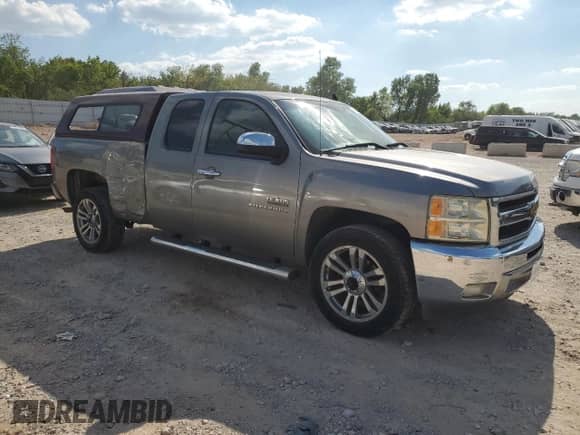 2012 Chevrolet Silverado 1500 LT z VIN 1GCRCSE0XCZ270288, wystawiony jako Copart lot #68697675 z przebiegiem 176 429 mil mil oraz Szkoda całkowita • Salvage title. Historia ofert i sprzedaży dostępna na DreamBid. Obrazek 4.