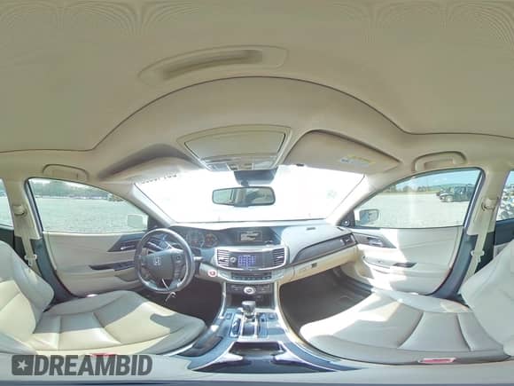 2014 Honda Accord Touring с VIN 1HGCR3F98EA030330, выставлен на аукционе Copart как лот 69745995 с пробегом 145 649 миль миль и Списание • Salvage title. История ставок и продаж доступна на DreamBid. Изображение 14.