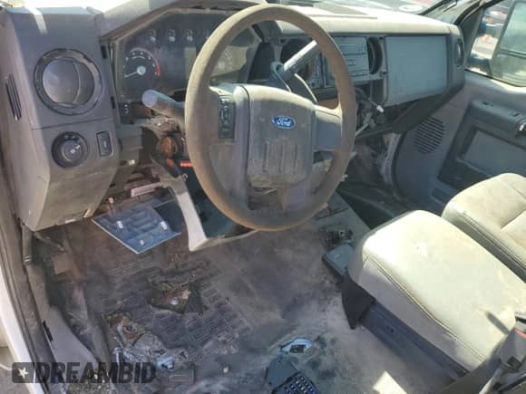 2013 Ford F-250 XL с VIN 1FTBF2A65DEB47316, выставлен на аукционе Copart как лот 86805785 с пробегом Не указан миль и Чистый • Clean title. История ставок и продаж доступна на DreamBid. Изображение 8.