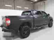 2020 Toyota Tundra Platinum с VIN 5TFAY5F17LX917622, выставлен на аукционе Copart как лот 56607155 с пробегом 75 390 миль миль и Чистый • Clean title. История ставок и продаж доступна на DreamBid. Изображение 3.