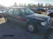 1990 Mercedes-Benz 300 z VIN WDBEB28D9LB211854, wystawiony jako Copart lot #49795515 z przebiegiem 241 074 mil mil oraz Szkoda całkowita • Salvage title. Historia ofert i sprzedaży dostępna na DreamBid. Obrazek 4.