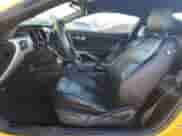 2017 Ford Mustang EcoBoost Premium z VIN 1FA6P8TH2H5297038, wystawiony jako Copart lot #85400955 z przebiegiem 74 374 mil mil oraz Szkoda całkowita • Salvage title. Historia ofert i sprzedaży dostępna na DreamBid. Obrazek 7.