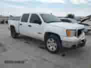 2007 GMC Sierra 1500 SLE2 with VIN 2GTEC13J771556585, listed as a Copart auction lot 81407445 with 209,181 mi miles and Salvage title. Bid and sale history available at DreamBid. Image 4.
