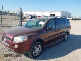 2006 Chevrolet Uplander LS Fleet z VIN 1GBDV13L06D189169, wystawiony jako IAAI lot #43301990 z przebiegiem 128 117 mil mil oraz . Historia ofert i sprzedaży dostępna na DreamBid. Obrazek 2.