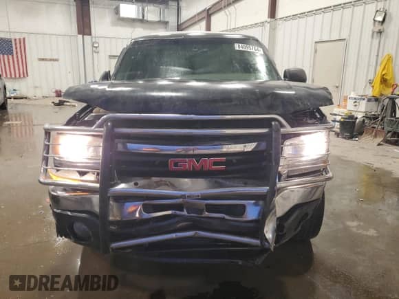 2003 GMC Sierra 1500 SLE с VIN 1GTEK14T13Z287925, выставлен на аукционе Copart как лот 84095764 с пробегом 248 720 миль миль и На запчасти • Non repairable. История ставок и продаж доступна на DreamBid. Изображение 5.