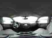 2018 Chevrolet Silverado 1500 Custom z VIN 1GCRCPEC0JZ356018, wystawiony jako IAAI lot #43425403 z przebiegiem 64 996 mil mil oraz . Historia ofert i sprzedaży dostępna na DreamBid. Obrazek 22.