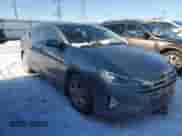 2019 Hyundai Elantra SEL z VIN 5NPD84LF0KH457138, wystawiony jako Copart lot #88302365 z przebiegiem 127 653 mil mil oraz Szkoda całkowita • Salvage title. Historia ofert i sprzedaży dostępna na DreamBid. Obrazek 4.