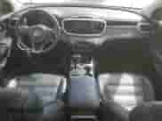 2016 Kia Sorento EX z VIN 5XYPHDA15GG033067, wystawiony jako Copart lot #70780425 z przebiegiem 131 178 mil mil oraz Czysty tytuł • Clean title. Historia ofert i sprzedaży dostępna na DreamBid. Obrazek 8.