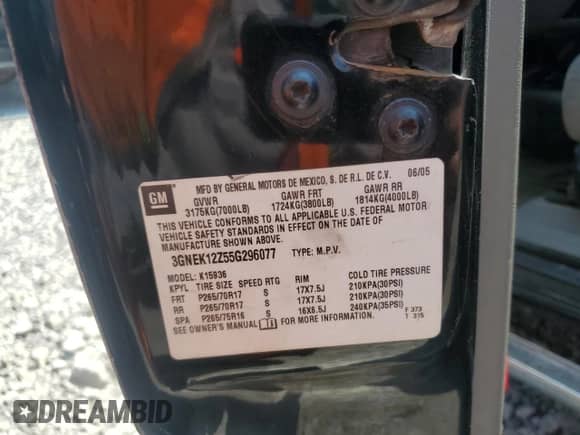 2005 Chevrolet Avalanche LS z VIN 3GNEK12Z55G296077, wystawiony jako Copart lot #66490555 z przebiegiem Nie podano mil oraz Czysty tytuł • Clean title. Historia ofert i sprzedaży dostępna na DreamBid. Obrazek 12.