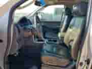 2006 Nissan Pathfinder SE с VIN 5N1AR18U86C648938, выставлен на аукционе Copart как лот 80176335 с пробегом 180 668 миль миль и Списание • Salvage title. История ставок и продаж доступна на DreamBid. Изображение 7.