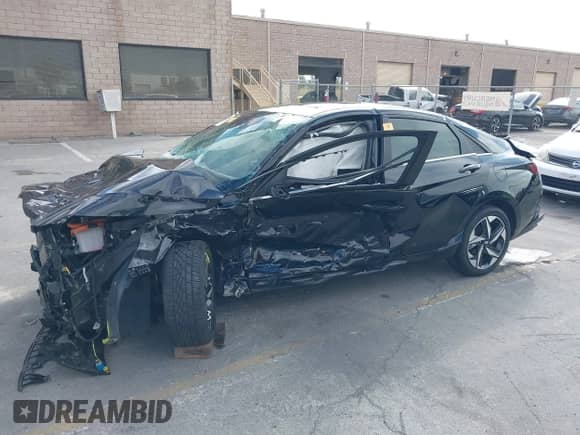 2021 Hyundai Elantra Limited с VIN KMHLN4AJ0MU003634, выставлен на аукционе IAAI как лот 43106820 с пробегом Не указан миль и . История ставок и продаж доступна на DreamBid. Изображение 2.