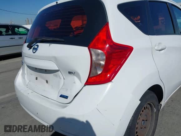 2015 Nissan Note S Plus with VIN 3N1CE2CP8FL422244, listed as a IAAI auction lot 43476138 with 151,837 mi miles and . Bid and sale history available at DreamBid. Image 6.