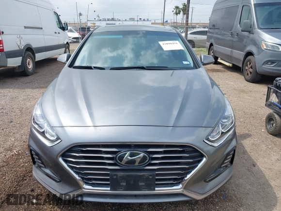 2018 Hyundai Sonata Limited with VIN 5NPE34AF4JH645472, listed as a IAAI auction lot 42090456 with 92,253 mi miles and . Bid and sale history available at DreamBid. Image 11.