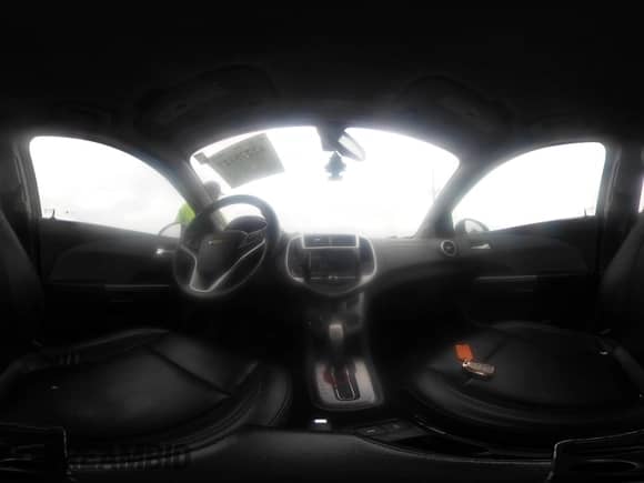 2018 Chevrolet Sonic Premier z VIN 1G1JF5SB4J4133703, wystawiony jako IAAI lot #42275127 z przebiegiem 116 298 mil mil oraz . Historia ofert i sprzedaży dostępna na DreamBid. Obrazek 18.