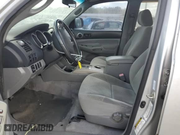 2006 Toyota Tacoma PreRunner с VIN 3TMJU62N16M016461, выставлен на аукционе Copart как лот 84658845 с пробегом 233 207 миль миль и Списание • Salvage title. История ставок и продаж доступна на DreamBid. Изображение 7.