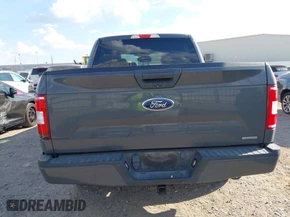 2020 Ford F-150 XL z VIN 1FTEW1CP6LFC65994, wystawiony jako IAAI lot #43355495 z przebiegiem 125 635 mil mil oraz . Historia ofert i sprzedaży dostępna na DreamBid. Obrazek 17.