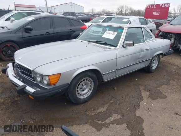1983 Mercedes-Benz 380 SL with VIN WDBBA45A0DB024774, listed as a IAAI auction lot 41882815 with 138,386 mi miles and . Bid and sale history available at DreamBid. Image 2.