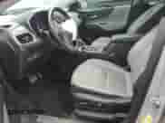 2019 Chevrolet Equinox Premier z VIN 2GNAXPEX2K6303734, wystawiony jako Copart lot #65396065 z przebiegiem 86 169 mil mil oraz Szkoda całkowita • Salvage title. Historia ofert i sprzedaży dostępna na DreamBid. Obrazek 7.