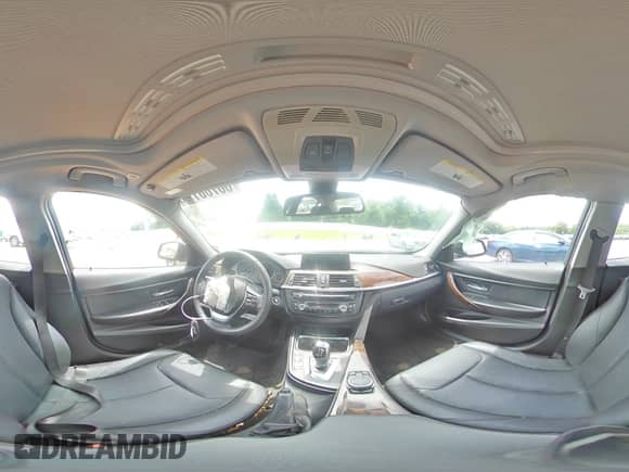 2015 BMW 3 Series 328i xDrive с VIN WBA3B5C51FF963164, выставлен на аукционе Copart как лот 63564395 с пробегом 160 297 миль миль и Списание • Salvage title. История ставок и продаж доступна на DreamBid. Изображение 14.