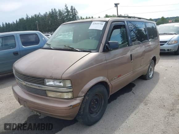 1997 Chevrolet Astro с VIN 1GNEL19W3VB146714, выставлен на аукционе IAAI как лот 42849798 с пробегом Не указан миль и . История ставок и продаж доступна на DreamBid. Изображение 17.