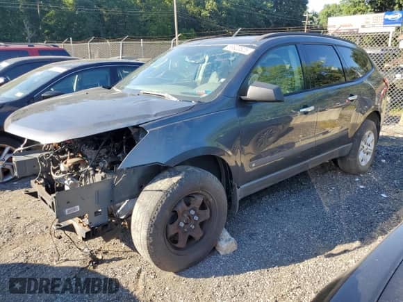 2009 Chevrolet Traverse LS z VIN 1GNEV13D69S110510, wystawiony jako Copart lot #69920525 z przebiegiem Nie podano mil oraz Szkoda całkowita • Salvage title. Historia ofert i sprzedaży dostępna na DreamBid. Obrazek 1.