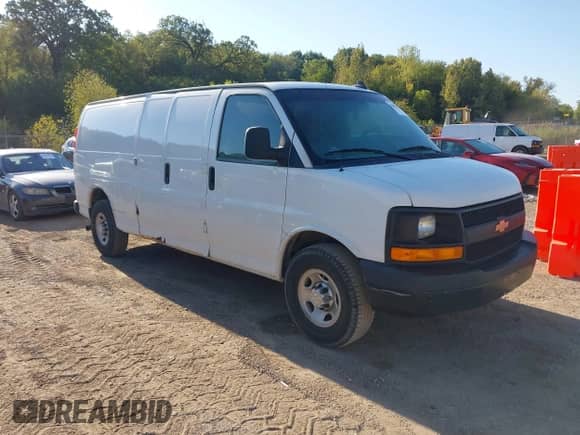 2016 Chevrolet Express Cargo with VIN 1GCWGBFF7G1141391, listed as a IAAI auction lot 43347192 with 440,458 mi miles and . Bid and sale history available at DreamBid. Image 1.