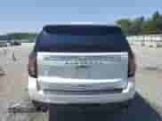 2021 Chevrolet Suburban Premier с VIN 1GNSCFKD5MR310138, выставлен на аукционе Copart как лот 62144765 с пробегом 111 166 миль миль и Списание • Salvage title. История ставок и продаж доступна на DreamBid. Изображение 6.