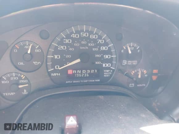 2002 Chevrolet Express with VIN 1GBFG15R921113773, listed as a IAAI auction lot 43165258 with 196,236 mi miles and . Bid and sale history available at DreamBid. Image 7.