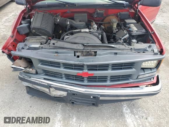 1999 Chevrolet Suburban с VIN 1GNEC16R4XJ327036, выставлен на аукционе Copart как лот 63618895 с пробегом 224 075 миль миль и Списание • Salvage title. История ставок и продаж доступна на DreamBid. Изображение 12.