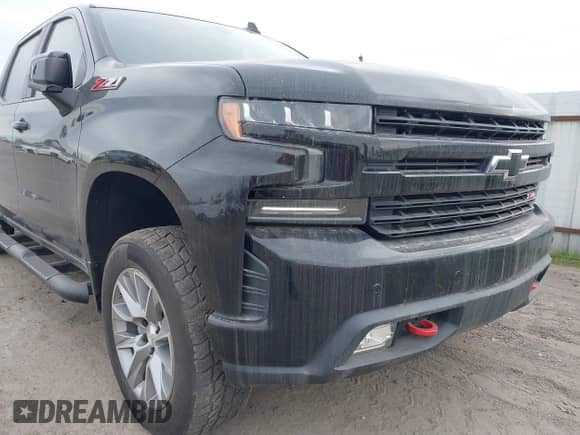 2020 Chevrolet Silverado 1500 LT Trail Boss z VIN 1GCPYFEL5LZ308780, wystawiony jako IAAI lot #41144587 z przebiegiem 62 367 mil mil oraz . Historia ofert i sprzedaży dostępna na DreamBid. Obrazek 6.