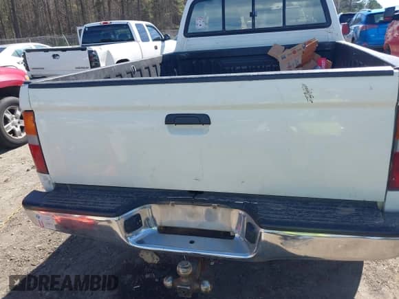 1997 Toyota Tacoma с VIN 4TAWN72N4VZ296572, выставлен на аукционе IAAI как лот 41672280 с пробегом 295 476 миль миль и . История ставок и продаж доступна на DreamBid. Изображение 14.