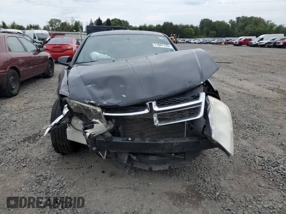 2013 Dodge Avenger SE z VIN 1C3CDZAB8DN544667, wystawiony jako Copart lot #71847725 z przebiegiem 204 404 mil mil oraz Szkoda całkowita • Salvage title. Historia ofert i sprzedaży dostępna na DreamBid. Obrazek 5.
