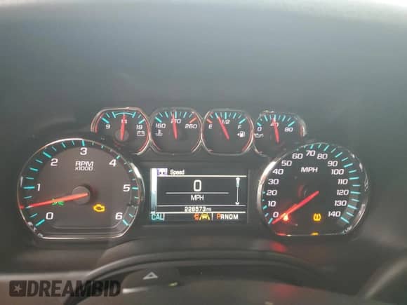 2016 Chevrolet Suburban LT с VIN 1GNSKHKCXGR172851, выставлен на аукционе Copart как лот 80189615 с пробегом 228 573 миль миль и Чистый • Clean title. История ставок и продаж доступна на DreamBid. Изображение 9.