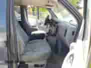 2003 Chevrolet Express Passenger с VIN 1GAHG35U631142890, выставлен на аукционе IAAI как лот 42086091 с пробегом 127 191 миль миль и . История ставок и продаж доступна на DreamBid. Изображение 5.
