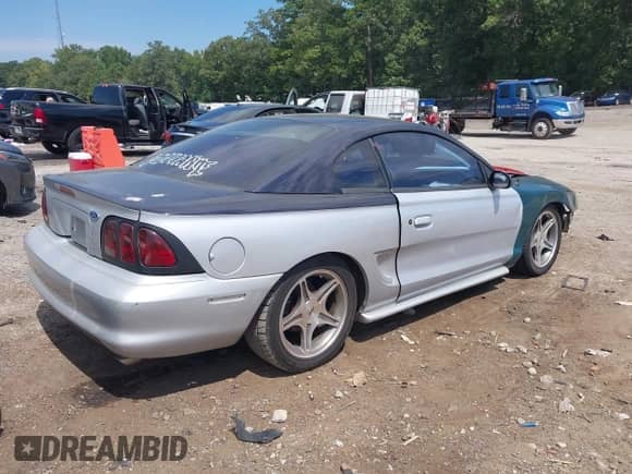 1998 Ford Mustang GT с VIN 1FAFP42X9WF104912, выставлен на аукционе IAAI как лот 43124465 с пробегом 164 445 миль миль и . История ставок и продаж доступна на DreamBid. Изображение 4.