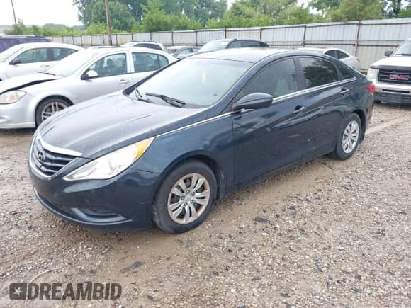 2013 Hyundai Sonata GLS with VIN 5NPEB4ACXDH593973, listed as a IAAI auction lot 42736623 with 216,453 mi miles and . Bid and sale history available at DreamBid. Image 2.