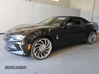 2018 Chevrolet Camaro 1LS z VIN 1G1FA3DS9J0184062, wystawiony jako Copart lot #47274775 z przebiegiem 96 955 mil mil oraz Czysty tytuł • Clean title. Historia ofert i sprzedaży dostępna na DreamBid. Obrazek 1.